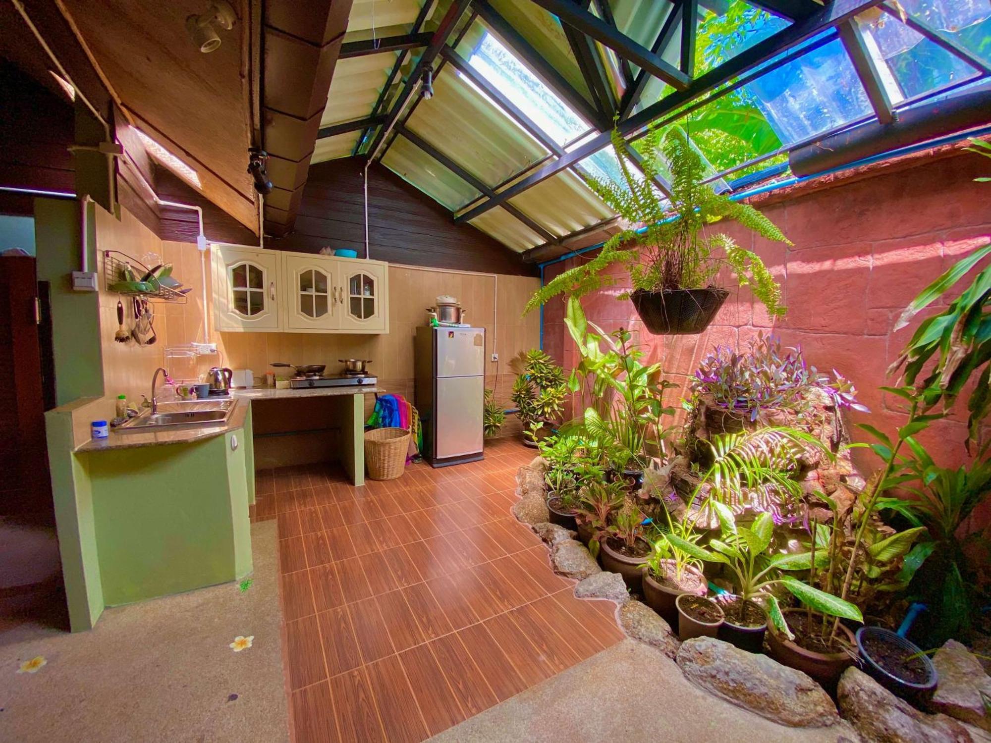 Shanti Lodge Phuket Chalong Zewnętrze zdjęcie